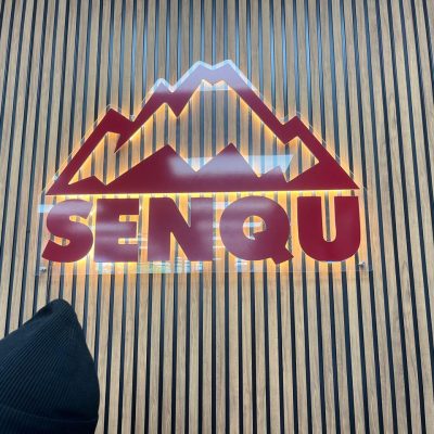 Cutout I-Bond on Clear Plexiglass + Illumination