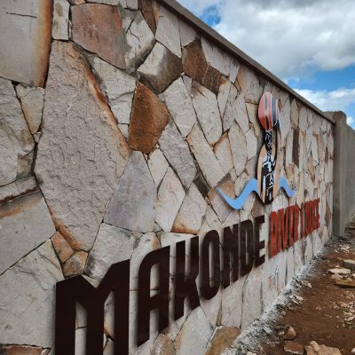 Mami Group - Makonde River lodge Illuminated Sign (Cutout I-Bond Letter Standing Proud + Illumination) (4)